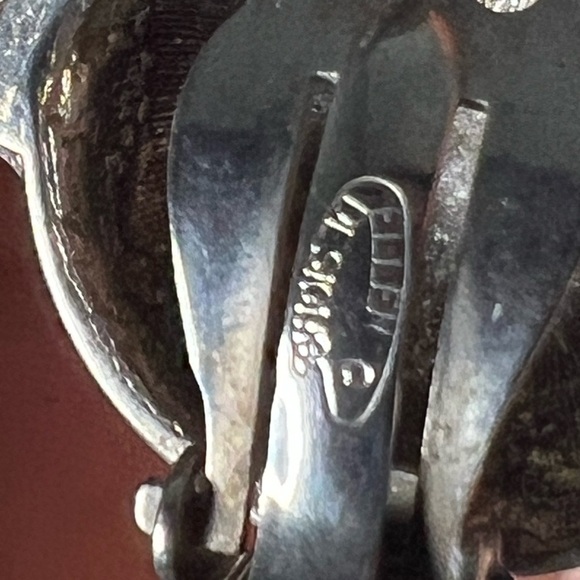 Ellen designs chunky silver tone earrings - Picture 2 of 2